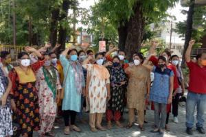 हल्द्वानी: नर्सों की मांग के आगे आखिरकार झुकी सरकार, परसों होने वाली परीक्षा करनी पड़ी स्थगित