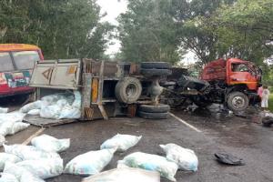 बिजनौर: ट्रक और रोडवेज बस की भिड़ंत, एक की मौत, कई लोग घायल