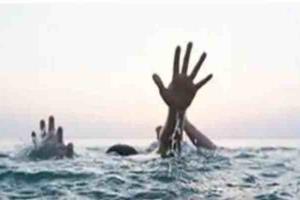 कन्नौज: गंगा स्नान के लिए आए बुआ-भतीजे डूबे, तलाश में जुटे गोताखोर