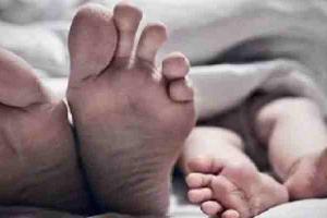 कुशीनगर: प्रसव के दौरान जच्चा-बच्चा की मौत, परिजनों ने डॉक्टर पर लगाया गंभीर आरोप