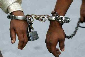 लखनऊ: गोसाईगंज पुलिस ने 20 हाजार के इनामी लुटेरों को किया गिरफ्तार