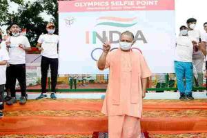 मुख्यमंत्री योगी ने भारतीय महिला हॉकी टीम की तारीफ, कहा- मैच हारा, लेकिन मन…