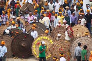 टनकपुर: बाराही धाम देवीधुरा के मचवाल शिखर में पंच देवों की हुई आराधना, सांकेतिक रूप से खेली जाएगी बग्वाल