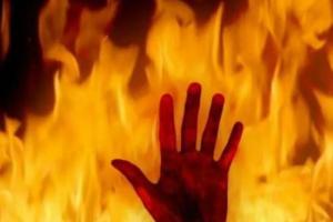 बरेली: सीबीगंज थाना गेट पर युवक ने खुद को लगाई आग