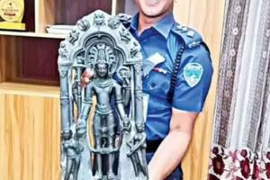 बांग्लादेश में पुलिस ने बरामद की भगवान विष्णु की मूर्ति, मानी जा रही 1,000 साल से अधिक प्राचीन