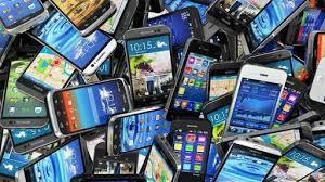 गदरपुर: चोरी के डेढ़ लाख के मोबाइल संग तीन दबोचे