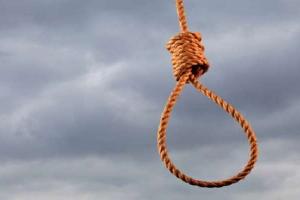 बाराबंकी: संदिग्ध परिस्थितियों में युवक की मौत, पेड़ से लटका मिला शव