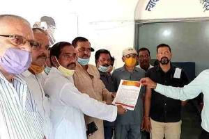 हरदोई: गौ सेवकों पर दर्ज मुकदमा वापस लेने की मांग को लेकर दिया ज्ञापन