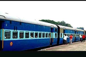 खुशखबरी: इन पांच जोड़ी पैसेंजर ट्रेनों में कल से एमएसटी सुविधा शुरू