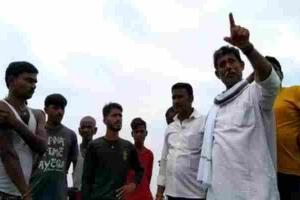 गोरखपुर: नगर आयुक्त पर भड़के पूर्व विधायक, किया अशब्दों का प्रयोग, वीडियो वायरल