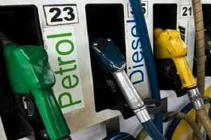 Petrol-Diesel Price: डीजल हुआ महंगा, पेट्रोल की कीमत स्थिर