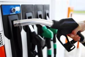 Petrol Diesel Price: आज फिर पेट्रोल 25 पैसे और डीजल 30 पैसे हुआ महंगा
