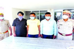 रामपुर: अवैध खनन के वाहनों से वसूली करने में फंसे दो पीआरडी जवान और रिटायर्ड फौजी गिरफ्तार