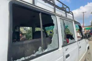 जम्मू कश्मीर: बांदीपुरा में आतंकियों ने सुरक्षाबलों पर किया ग्रेनेड से हमला, 5 लोग जख्मी