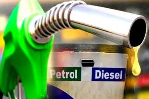 Petrol-Diesel Price: इस हफ्ते लगातार चौथे दिन बढ़े पेट्रोल-डीजल के दाम, जाने क्या है नई कीमत