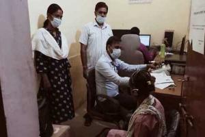 हरदोई: उपकरण देने के लिए दिव्यांग बच्चों का हुआ परीक्षण