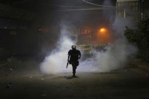 लाहौर में टीएलपी पाकिस्तान का हंगामा, तीन पुलिस अधिकारियों की मौत