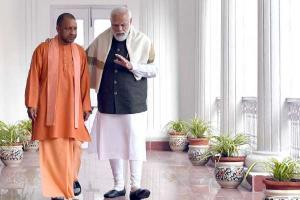सीएम योगी ने प्रधानमंत्री मोदी के साथ साझा की तस्वीर, कहा- एक भारत नया बनाना है…