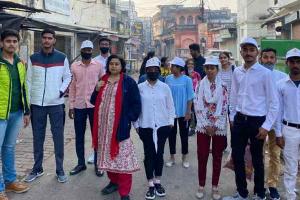 अयोध्या: आईसीडब्ल्यूएफ ने गुलाब बाड़ी से निकाली धरोहर यात्रा