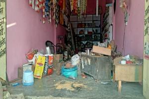 अमरोहा : अज्ञात चोरों ने दो दुकानों को बनाया निशाना, हजारों का माल चोरी