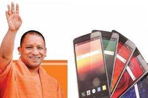 जौनपुर में साढ़े तीन लाख छात्र-छात्राओं को मिलेगा टैबलेट और स्मार्ट फोन