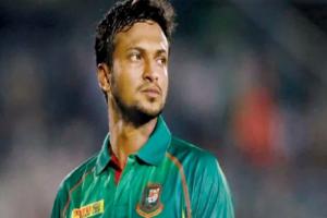 बंगलादेश के स्टार ऑलराउंडर शाकिब चोट के कारण टी-20 विश्व कप से हुए बाहर