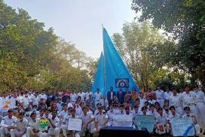 लखनऊ: एनसीसी कैडेटों ने गोमती रिवर फ्रंट पर मनाया नौसेना दिवस