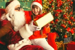 Christmas Special: क्रिसमस पर बच्चों को दें ये प्यारे गिफ्ट्स, उनके चेहरों पर स्माइल देखकर आपका भी बन जाएगा दिन