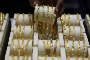 हाजिर मांग से सोना-चांदी की कीमतों में आई तेजी, जानें कितने बढ़े दाम