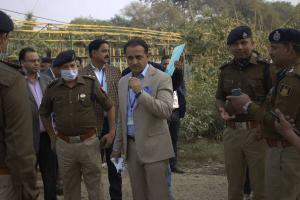 अयोध्या: अपर पुलिस महानिदेशक ने राम जन्मभूमि का निरीक्षण कर सुरक्षा के दिए निर्देश