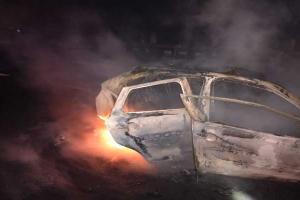 आगरा-लखनऊ एक्सप्रेस-वे पर डिवाइडर से टकराई कार, बनी आग का गोला