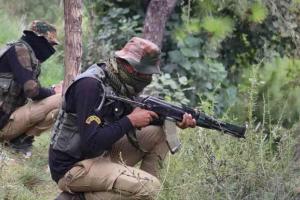 जम्मू-कश्मीर: कुलगाम में मुठभेड़, दो आतंकवादी ढेर