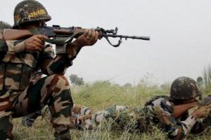 जम्मू-कश्मीर: अनंतनाग में सुरक्षाबलों और आतंकवादियों के बीच मुठभेड़, एक आतंकी ढेर