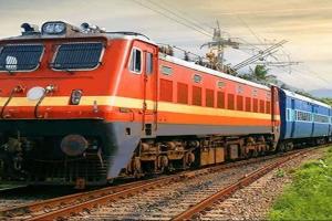 लखनऊ: पूर्वोत्तर रेलवे ने कबाड़ से कमाए सौ करोड़ रुपए, यहां मिला इतना स्क्रैप…