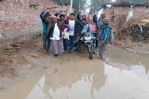 बहराइच: ग्रामीणों ने किया मतदान का बहिष्कार, इस बात पर जताई नाराजगी…