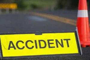 तेलंगाना में कार दुर्घटना में चार की मौत, तीन घायल