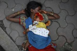 एनजीओ ने ठंड से 106 बेघरों की मौत का किया दावा, सीएम केजरीवाल से की मदद की मांग