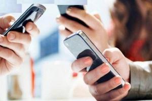 Mobile Phone Radiation: मोबाइल की लत न बन जाए कहीं स्वास्थ्य के लिए आफत