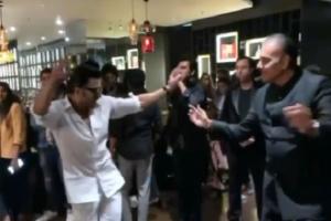 रवि शास्‍त्री ने रणवीर सिंह के साथ किया धमाकेदार डांस, खास अंदाज में दी न्यू ईयर की शुभकामनाएं… देखें वीडियो