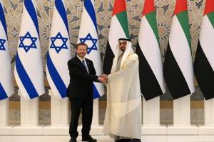 UAE दौरे पर पहुंचे इजरायल के राष्ट्रपति, अबू धाबी के क्राउन प्रिंस समेत शीर्ष अधिकारियों से की मुलाकात