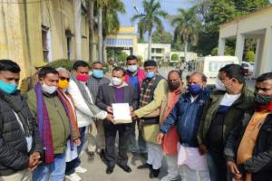 अयोध्या: भाजपा पार्षदों ने नगर निगम के खिलाफ मोर्चा खोला, बोले- बढ़े टैक्स से चुनाव में होगा नुकसान