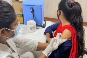 बरेली: जिले में 50 फीसदी किशोरों को लगाई जा चुकी वैक्सीन की डोज