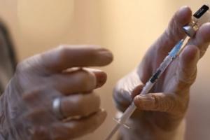 दिल्ली में तीसरी लहर के बीच आज से शुरू हुई कोविड टीके की ‘एहतियाती खुराक’