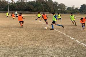 बहराइच: जिले में चल रही फुटबाल मैच प्रतियोगिता में दूसरे दिन हुए पांच रोमांचक मुकाबले