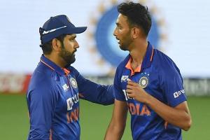 IND vs WI: प्रसिद्ध कृष्णा की गेंदबाजी से प्रभावित हुए रोहित शर्मा, कहा- ‘लंबे समय से भारत के लिए ऐसा स्पेल नहीं देखा’