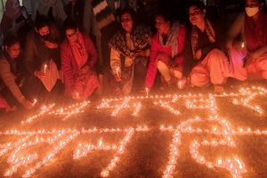 रामपुर : जिले में पांच लाख दिए जलाकर मतदाता जागरूकता की जगाई अलख