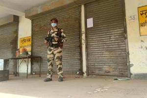 लखीमपुर-खीरी: पैरामिलिट्री फोर्स की सुरक्षा घेरे में स्ट्रांग रूम