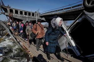 Russia-Ukraine War : शरणार्थियों के काफिले पर गोलाबारी, यूक्रेन के सात लोगों की मौत