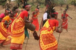 क्या है आदिवासियों की लोकसंस्कृति