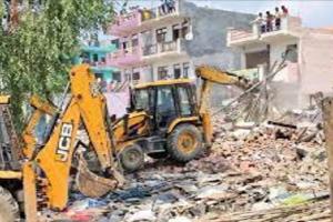 जौनपुर में भू-माफिया के अवैध निर्माण पर चला बुलडोजर, 3600 वर्गमीटर जमीन कराई गई कब्जामुक्त